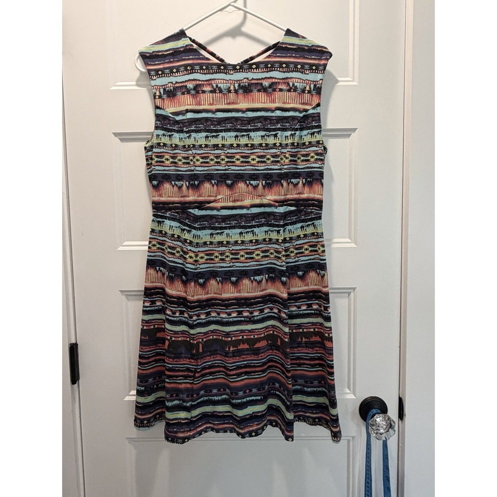 Title Nine Tribal Print Sleeveless Crossover Back Dress Women's Medium